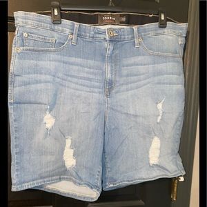 Torrid sky high skinny shorts 24